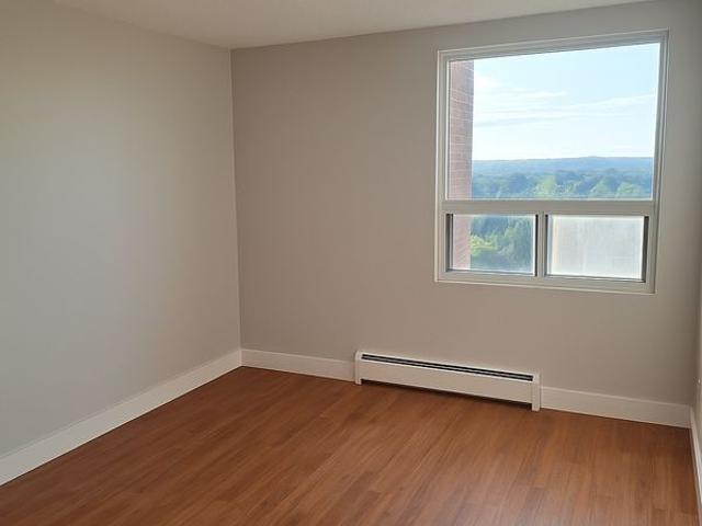 Richard Has an Apartment