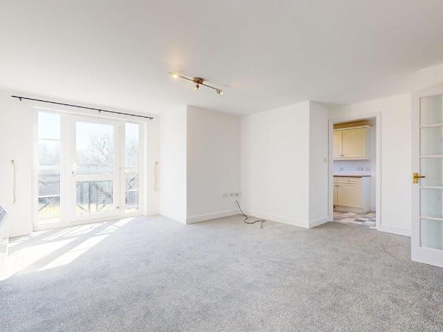 Richard Hillary Close, Ashford, Kent TN24, 2 bed flat to rent, £1,100 pcm | PrimeLocation