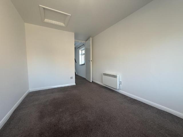 Richard Watts Court, Holborn Lane. 2 bed flat to rent £1,150 pcm £265 pw