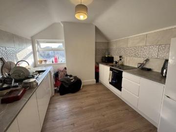 Richards Terrace, Cardiff CF24 1 bed house to rent £1,030 pcm £238 pw