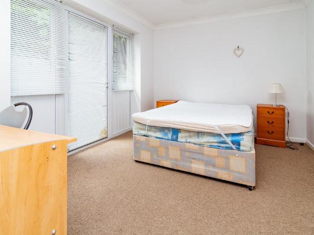 Richards Close, Bournemouth, 1 bed in a house share to rent £580 pcm £134 pw