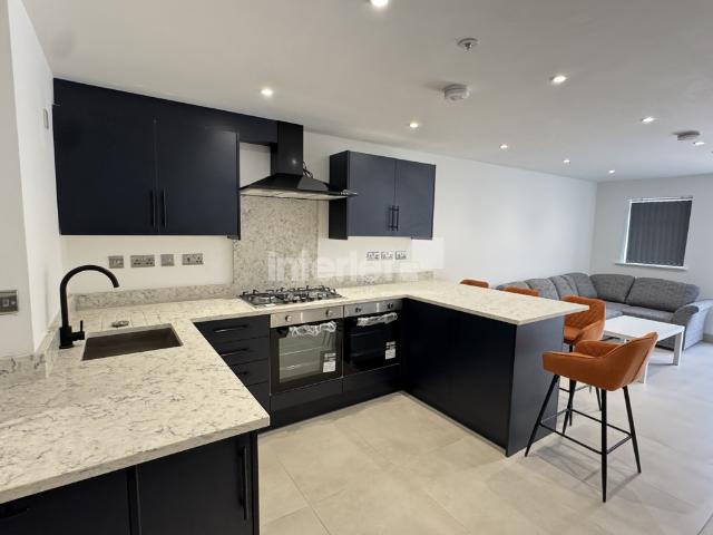 Richards Street, Property #6823