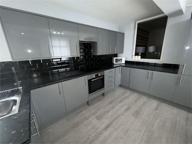 Richardson Street, Sandfields, Swansea SA1, 4 bed shared accommodation to rent, £495 pcm | PrimeLocation