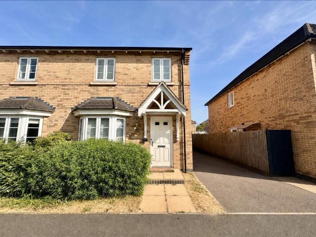 Richardson Way, Derby, DE22 3 bed semi detached house to rent £1,250 pcm £288 pw