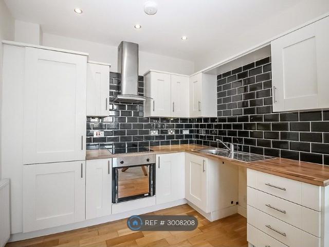 Richardshaw Lane, Pudsey LS28, 1 bed flat to rent, £750 pcm | PrimeLocation