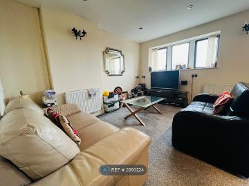 Richardshaw Lane, Pudsey LS28, 2 bed flat to rent, £850 pcm | PrimeLocation