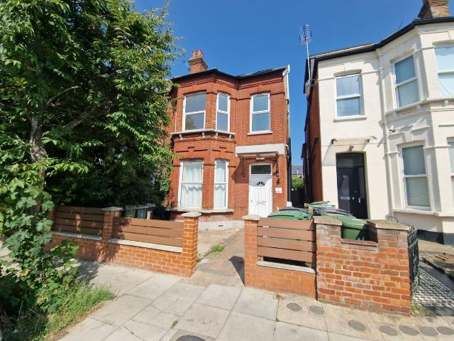 Richborough Road NW2, 1 bed maisonette to rent, £1,600 pcm | PrimeLocation