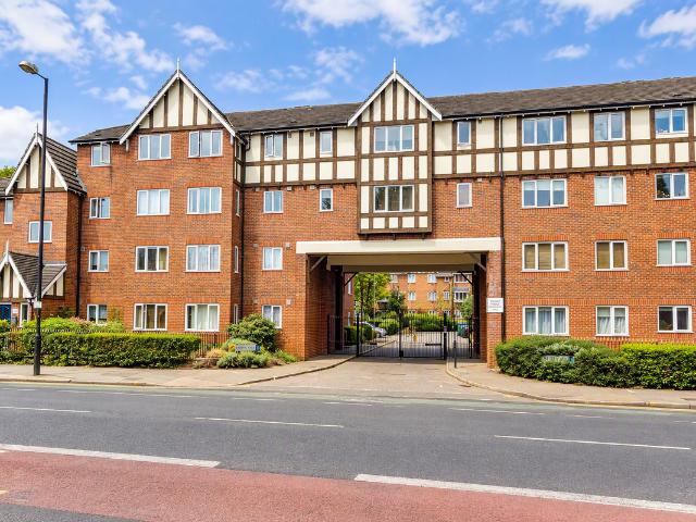Richens Close, Hounslow TW3, 2 bed flat to rent, £1,795 pcm | PrimeLocation