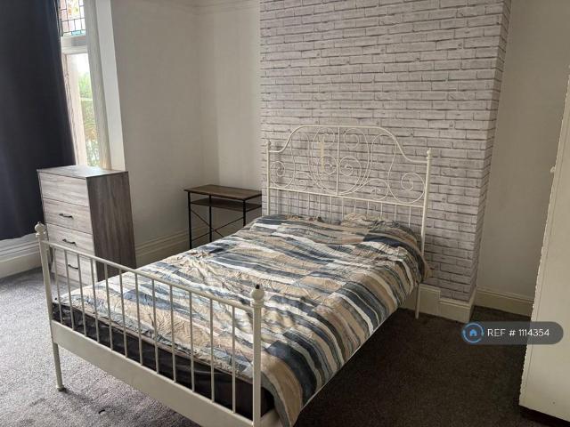 Riches Street, Wolverhampton, WV6 1 bed in a house share to rent £525 pcm £121 pw