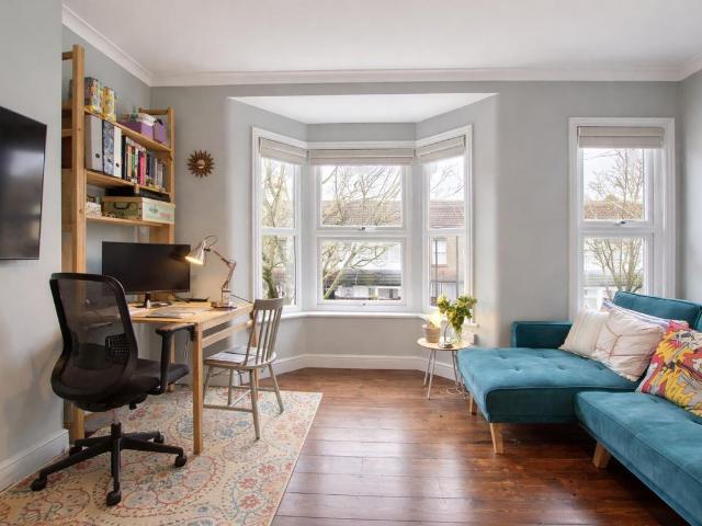 Richford Road, London E15, 1 bed flat to rent, £1,800 pcm | PrimeLocation