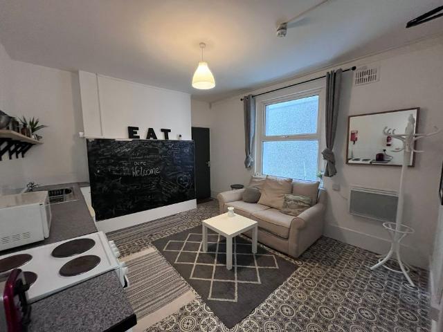 Richmond Terrace, Uplands, Swansea, SA2 0QY