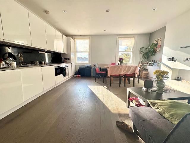 Richmond Way, Shepherds Bush W14, 3 bed property to rent, £3,750 pcm | PrimeLocation