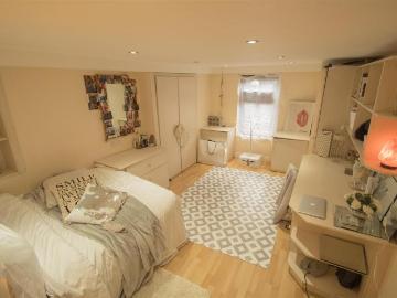 Richmond Avenue, Hyde Park, Leeds. 6 bed terraced house to rent £3,380 pcm £780 pw