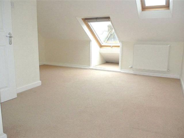 Richmond Avenue, Wimbledon Chase SW20, 3 bed terraced house to rent, £2,900 pcm | PrimeLocation