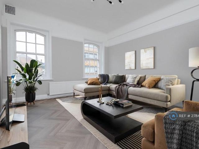 Richmond Chambers, Bournemouth, BH2 3 bed flat to rent £1,850 pcm £427 pw