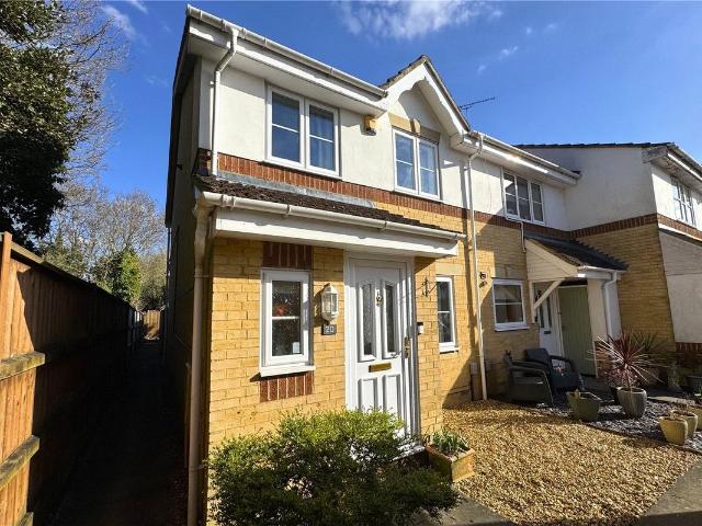 Richmond Close, Farnborough, Hampshire GU14, 3 bed end terrace house to rent, £1,850 pcm | PrimeLocation