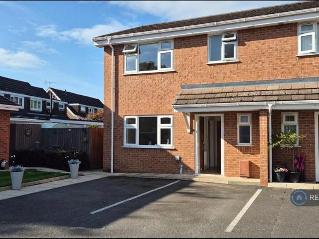 Richmond Green, Little Sutton. 3 bed semi detached house to rent £1,300 pcm £300 pw