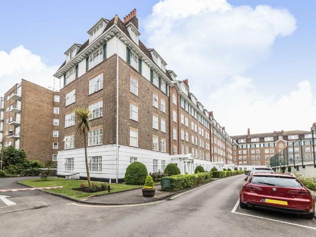 Richmond Hill Court, Richmond TW10, 3 bed flat to rent, £3,850 pcm | PrimeLocation