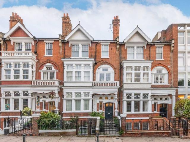 Richmond Hill, Richmond TW10, 1 bed flat to rent, £3,500 pcm | PrimeLocation
