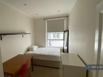 Richmond Mansions, 248 Old Brompton Road, London, SW10 9BP, United Kingdom | 3 bed house for rent #168324191 | Rentberry