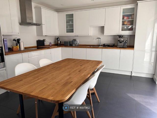 Richmond Mews, London SE6, 3 bed end terrace house to rent, £2,650 pcm | PrimeLocation