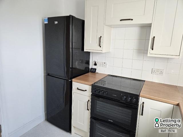 Richmond Park Close, Bournemouth, Dorset BH8, 2 bed flat to rent, £975 pcm | PrimeLocation