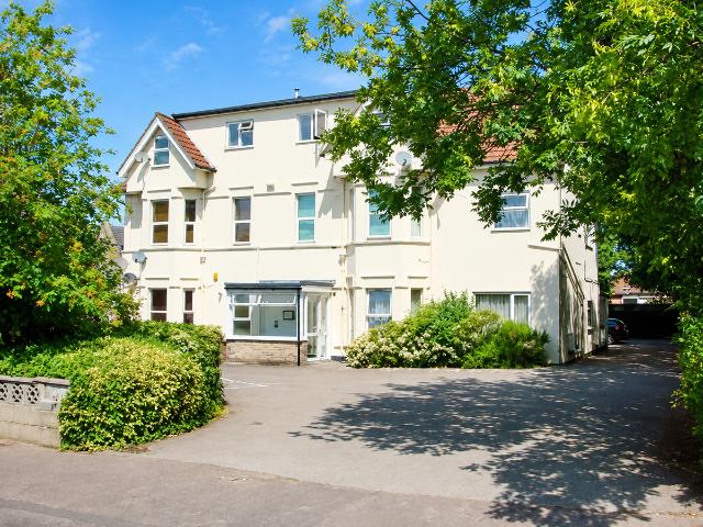 Richmond Park Road, Bournemouth BH8, 1 bed flat to rent, £850 pcm | PrimeLocation
