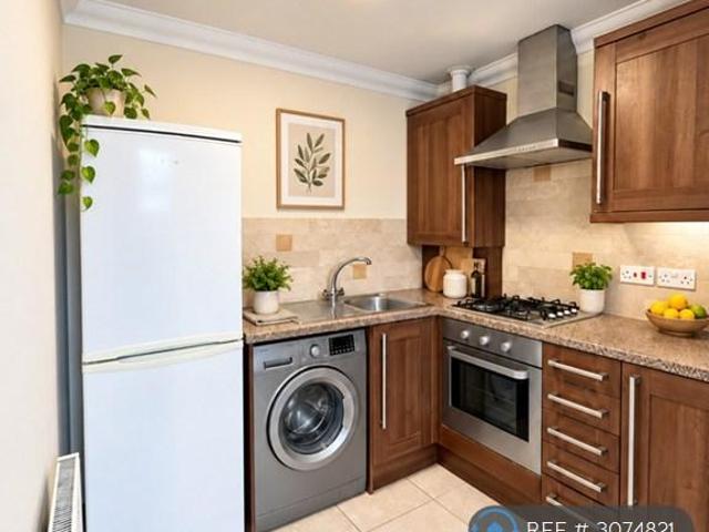 Richmond Park Road, Bournemouth, BH8 1 bed flat to rent £915 pcm £211 pw