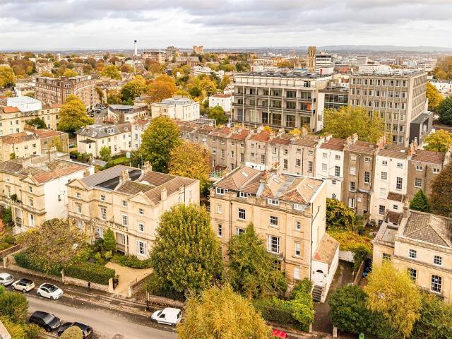 Richmond Park Road, Bristol BS8, 3 bed flat to rent, £1,900 pcm | PrimeLocation