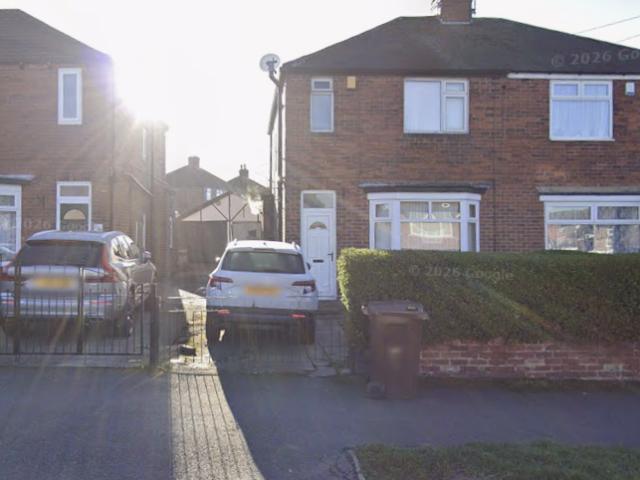 Richmond Park Road, Handsworth. 3 bed semi detached house to rent £1,100 pcm £254 pw