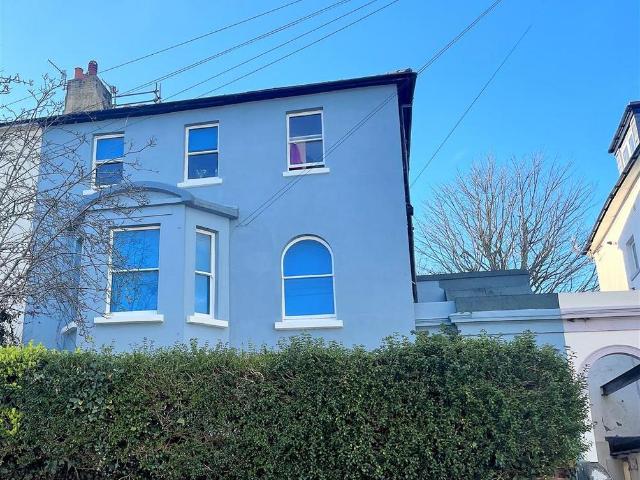 Richmond Road, Brighton 1 bed flat to rent £1,050 pcm £242 pw