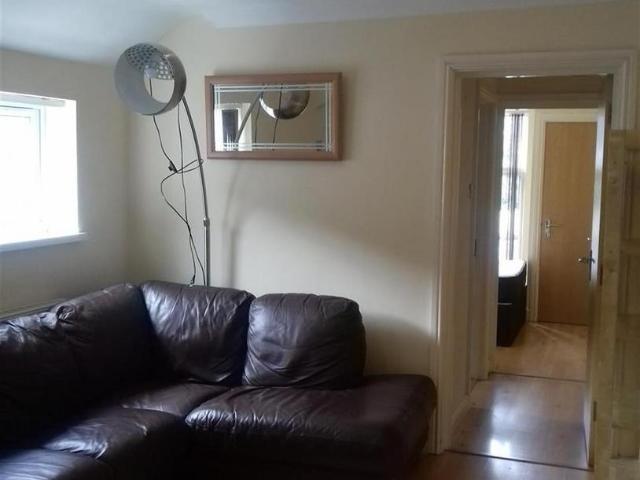 Richmond Road, Cardiff 1 bed apartment to rent £825 pcm £190 pw