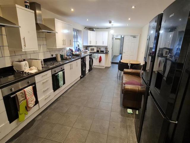 Richmond Road, Cardiff CF24 8 bed house share to rent £560 pcm £129 pw