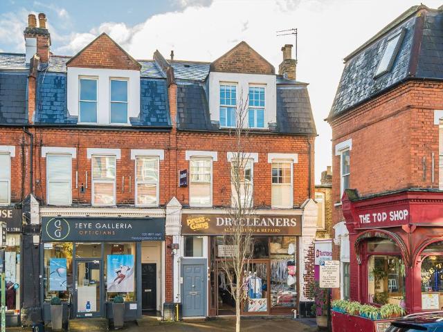 Richmond Road, East Twickenham TW1, 1 bed flat to rent, £1,850 pcm | PrimeLocation