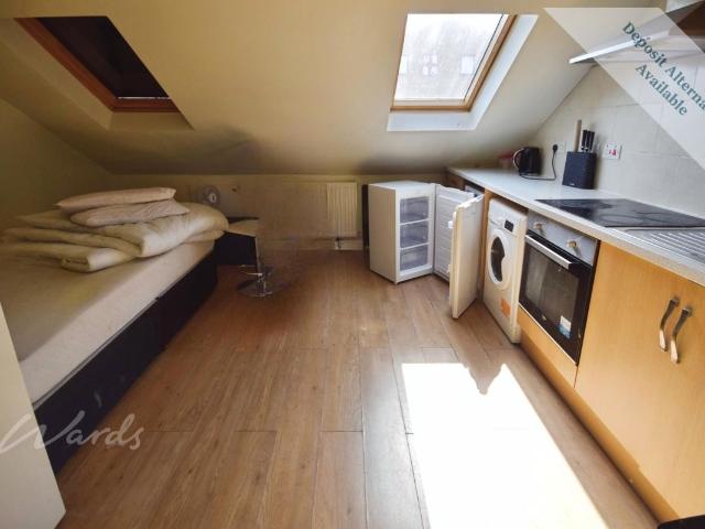 Richmond Road, Gillingham ME7, Studio to rent, £650 pcm | PrimeLocation