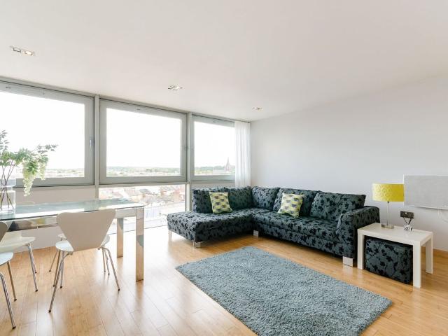 Richmond Road, Kingston, Kingston Upon Thames KT2, 1 bed flat to rent, £2,000 pcm | PrimeLocation