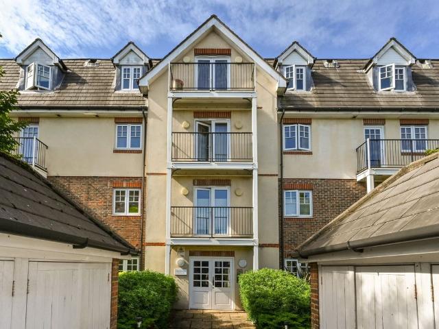 Richmond Road, Kingston, Kingston Upon Thames KT2, 2 bed flat to rent, £2,750 pcm | PrimeLocation