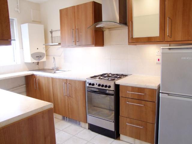Richmond Road, Kingston Upon Thames KT2, 2 bed flat to rent, £1,675 pcm | PrimeLocation
