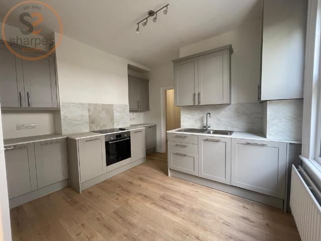 Richmond Road, London, Greater London 2 bed maisonette to rent £2,200 pcm £508 pw