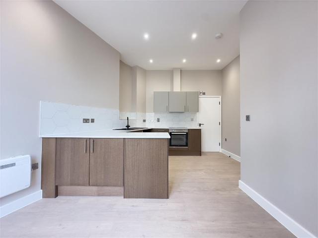 Richmond Road, Twickenham TW1, 1 bed flat to rent, £1,595 pcm | PrimeLocation