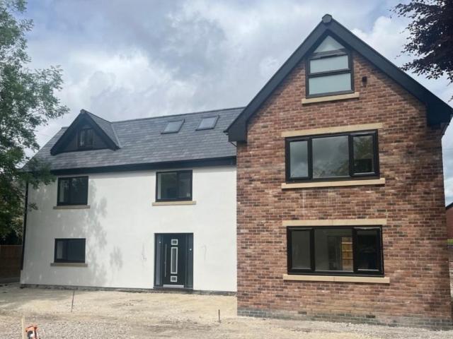 Richmond Street, Ashton Under Lyne OL7 5 bed detached house to rent £3,200 pcm £738 pw