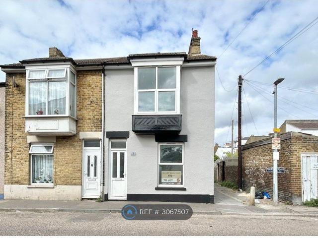 Richmond Street, Sheerness ME12, 3 bed semi detached house to rent, £1,350 pcm | PrimeLocation
