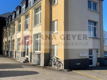 RICHTIG COOL STUDENTEN AUFGEPASST * 4 ZIMMER + WOHNBEREICH + off. KÜCHE / EBK * DUSCHE, WANNE, G WC * MEGA ENTSPANNT IM HINTERHAUS