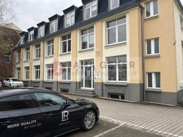 RICHTIG COOL STUDENTEN AUFGEPASST * 4 ZIMMER + WOHNBEREICH + off. KÜCHE / EBK * DUSCHE, WANNE, G WC * MEGA ENTSPANNT IM HINTERHAUS