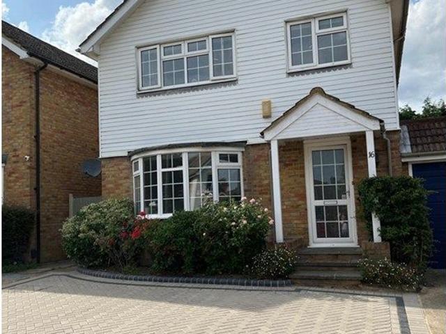 Rickards Close, Surbiton KT6, 4 bed detached house to rent, £3,200 pcm | PrimeLocation