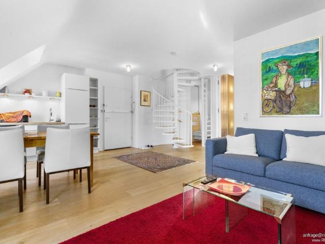 Welc H ome® by RIDA FLATS – Altstadt! Maisonette Penthouse mit Domblick: Stilvoller Wohntraum