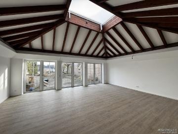 RIDA FLATS Moderne Erdgeschosswohnung mit großzügigem Wohnbereich und Gartenblick
