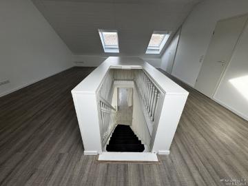 RIDA FLATS Charmante Maisonette Wohnung mit offener Raumgestaltung und gehobenem Wohnkomfort