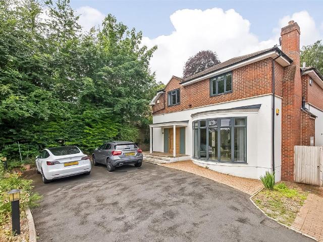 Riddlesdown Road, Purley CR8, 3 bed detached house to rent, £3,250 pcm | PrimeLocation