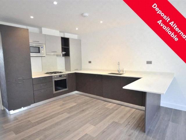 Riddlesdown Road, Purley CR8 2 bed apartment to rent £1,850 pcm £427 pw
